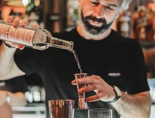 Imprensa Cocktail & Oyster Bar