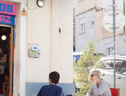 PENTAGON – Specialty coffee / Vegetarian food / Natural wine / Affordable art