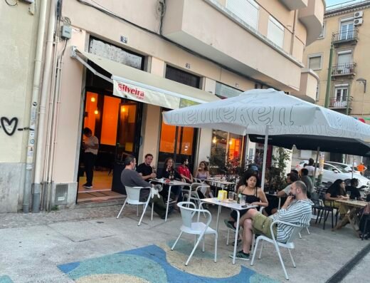 Moksha Cafe & Bar