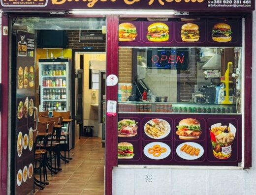 Fly food restaurant